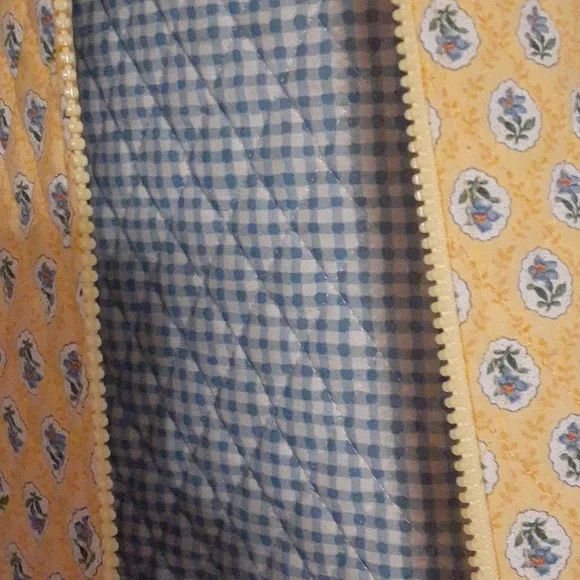 Retired-Spring 1997 Vera BRADLEY- Elizabeth Garment Bag